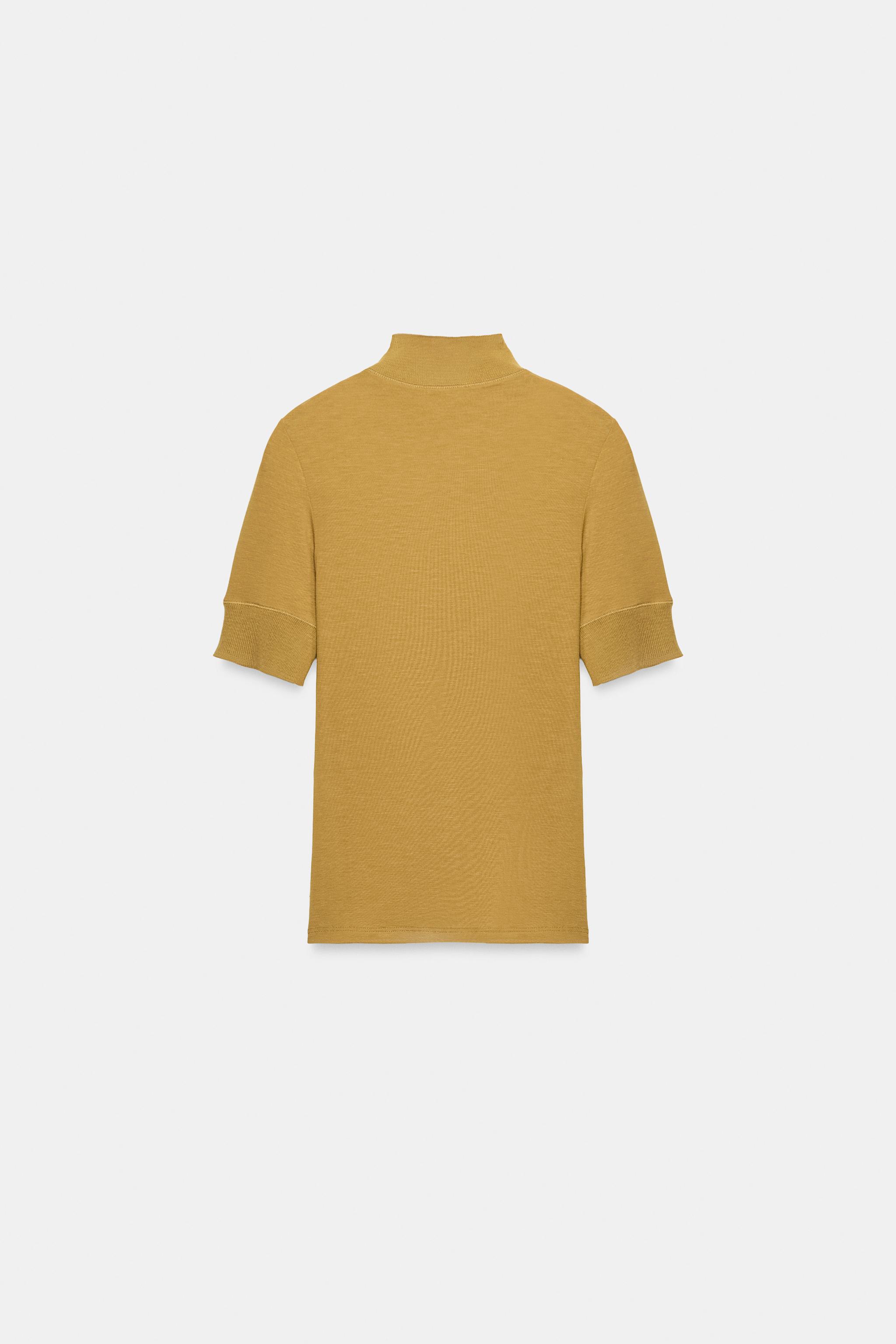 HIGH NECK T-SHIRT