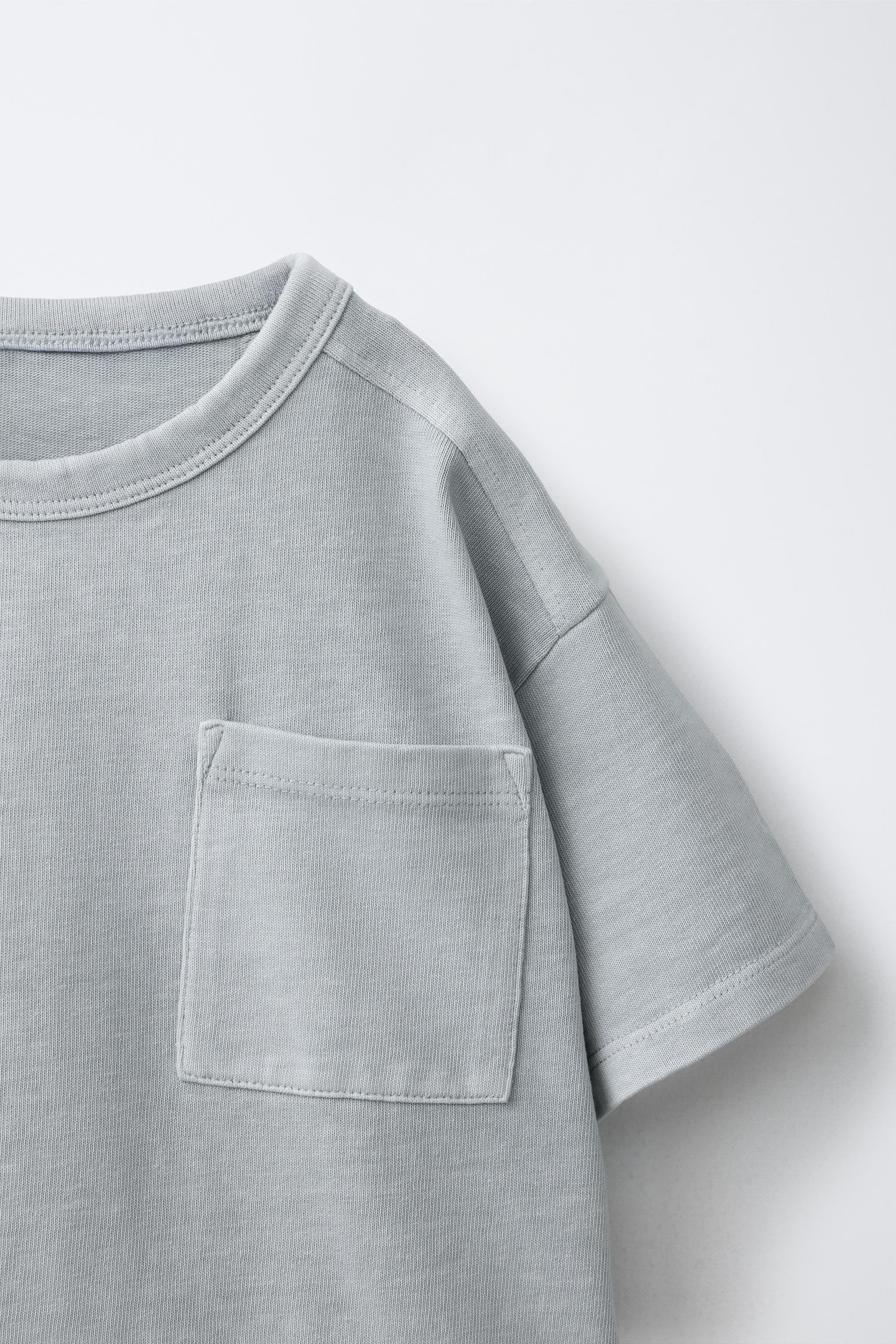 ENSEMBLE JOGGING T-SHIRT ET BERMUDA UNI