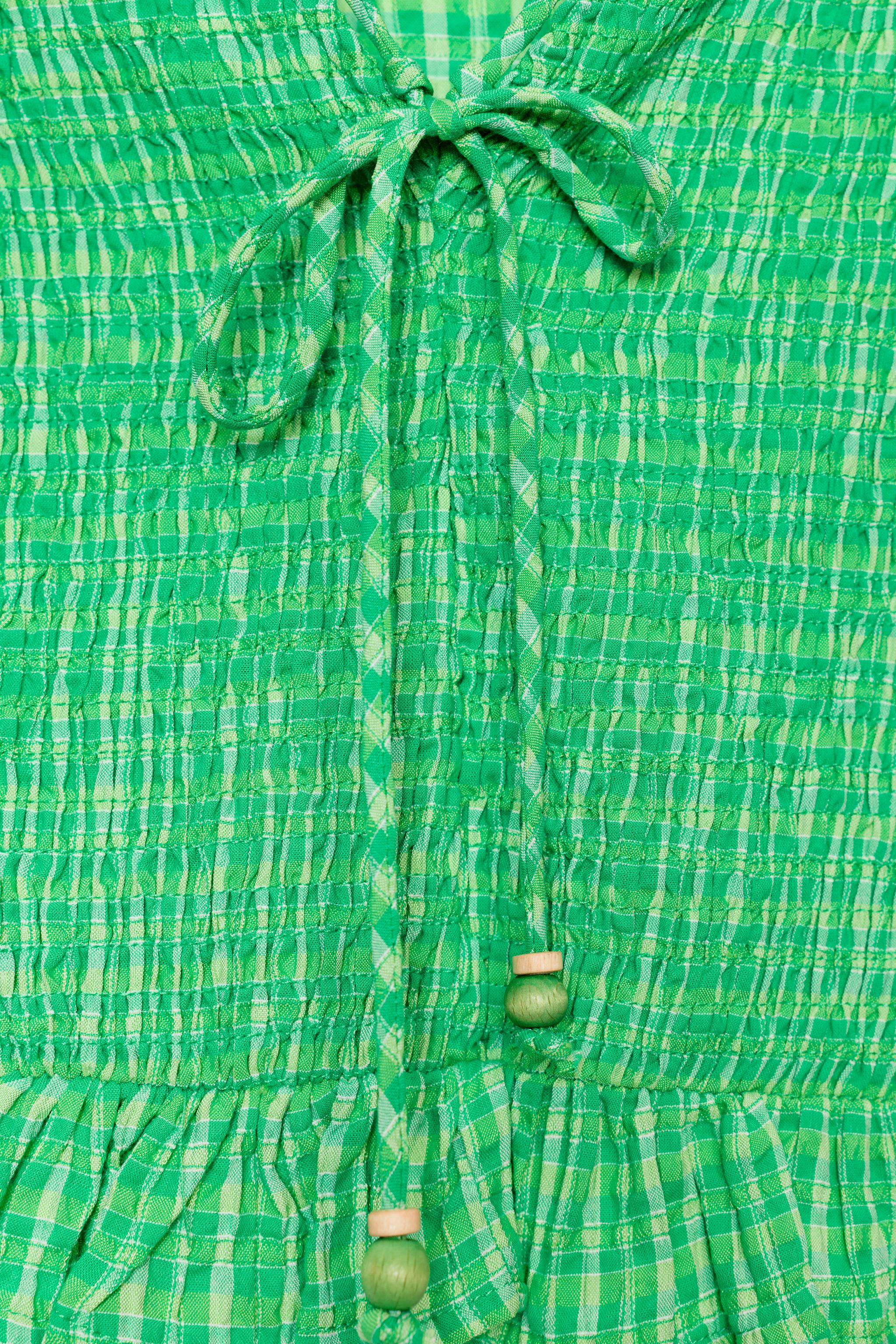 GINGHAM SMOCKED TOP