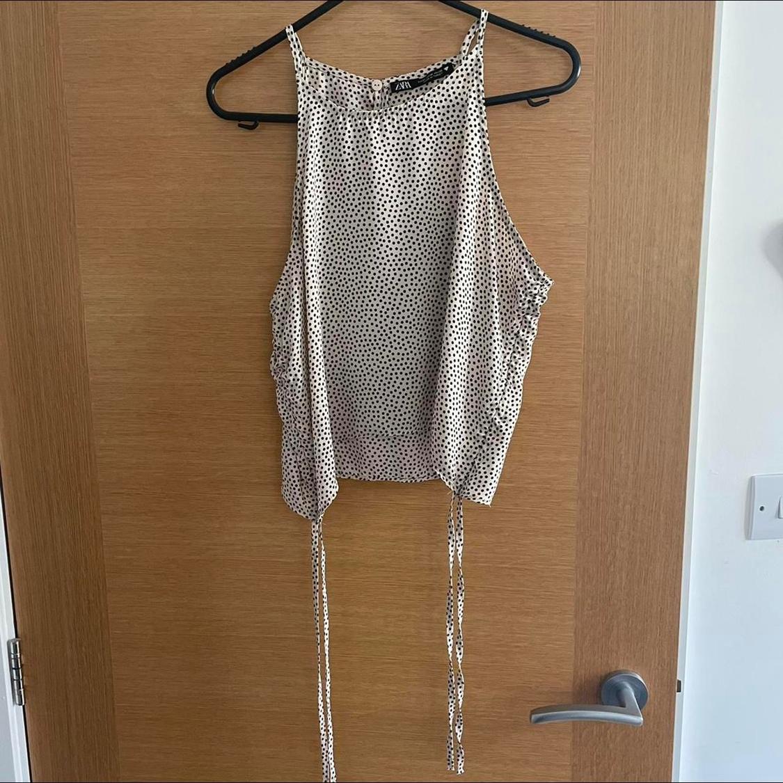 CROPPED TOP WITH GATHERED DETAILS