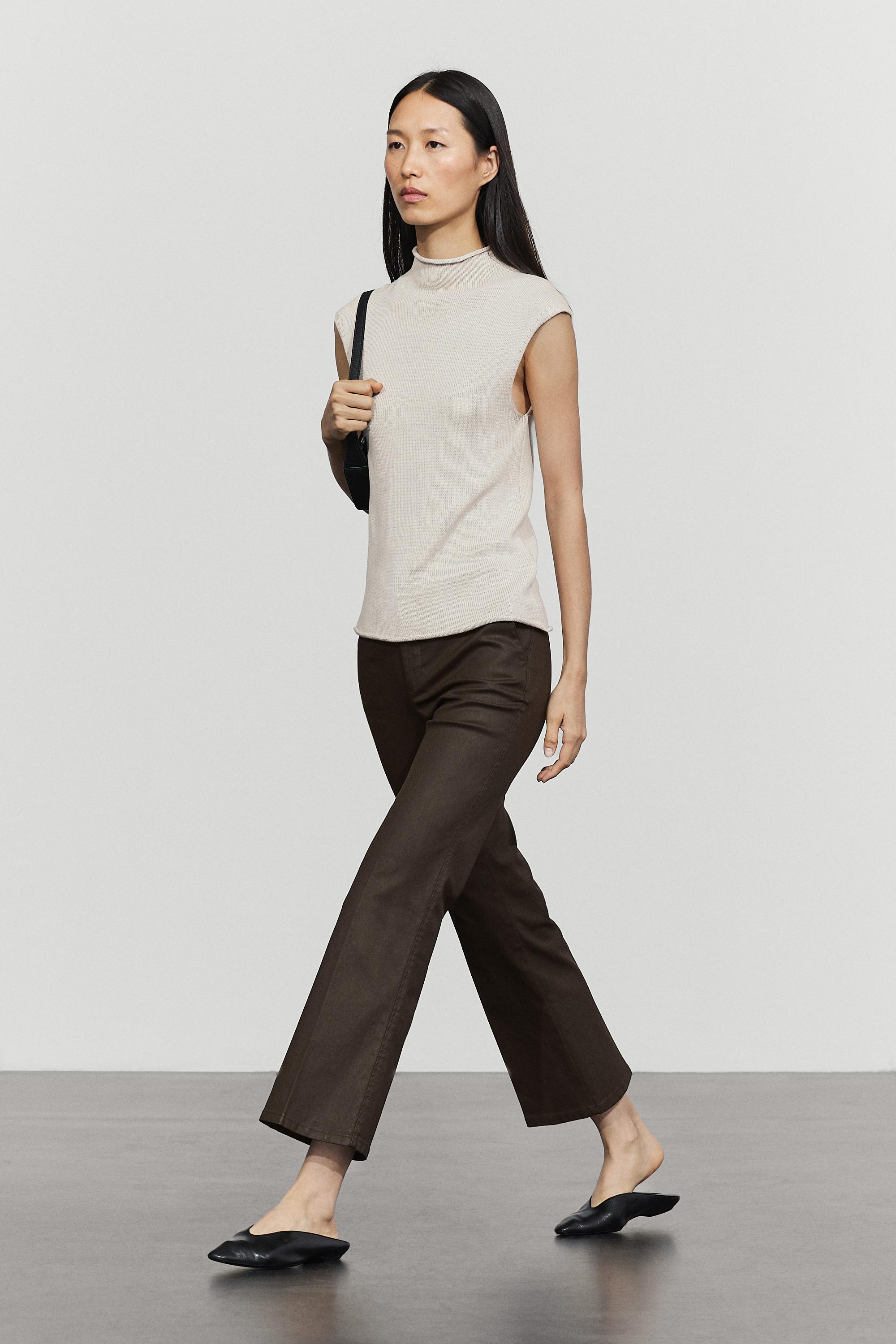 Pantalon flare cropped enduit