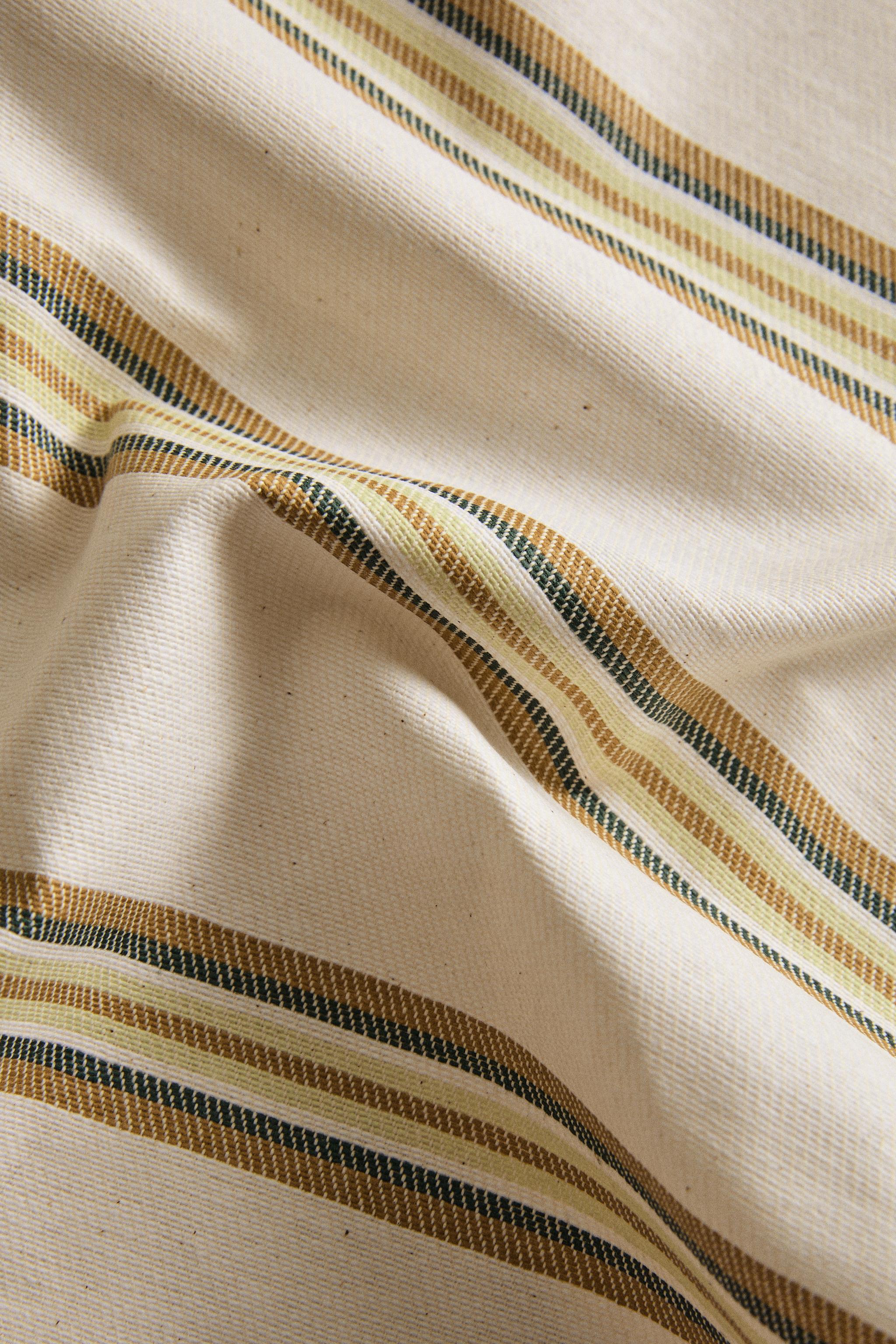 IRREGULAR STRIPED RESIN-COATED TABLECLOTH