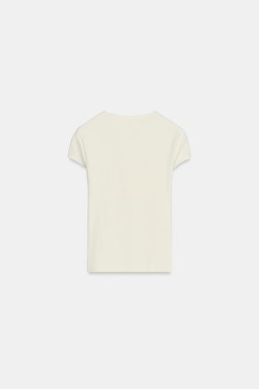 T-SHIRT AJUSTÉ À MANCHES COURTES - Écru de Zara - Image 4