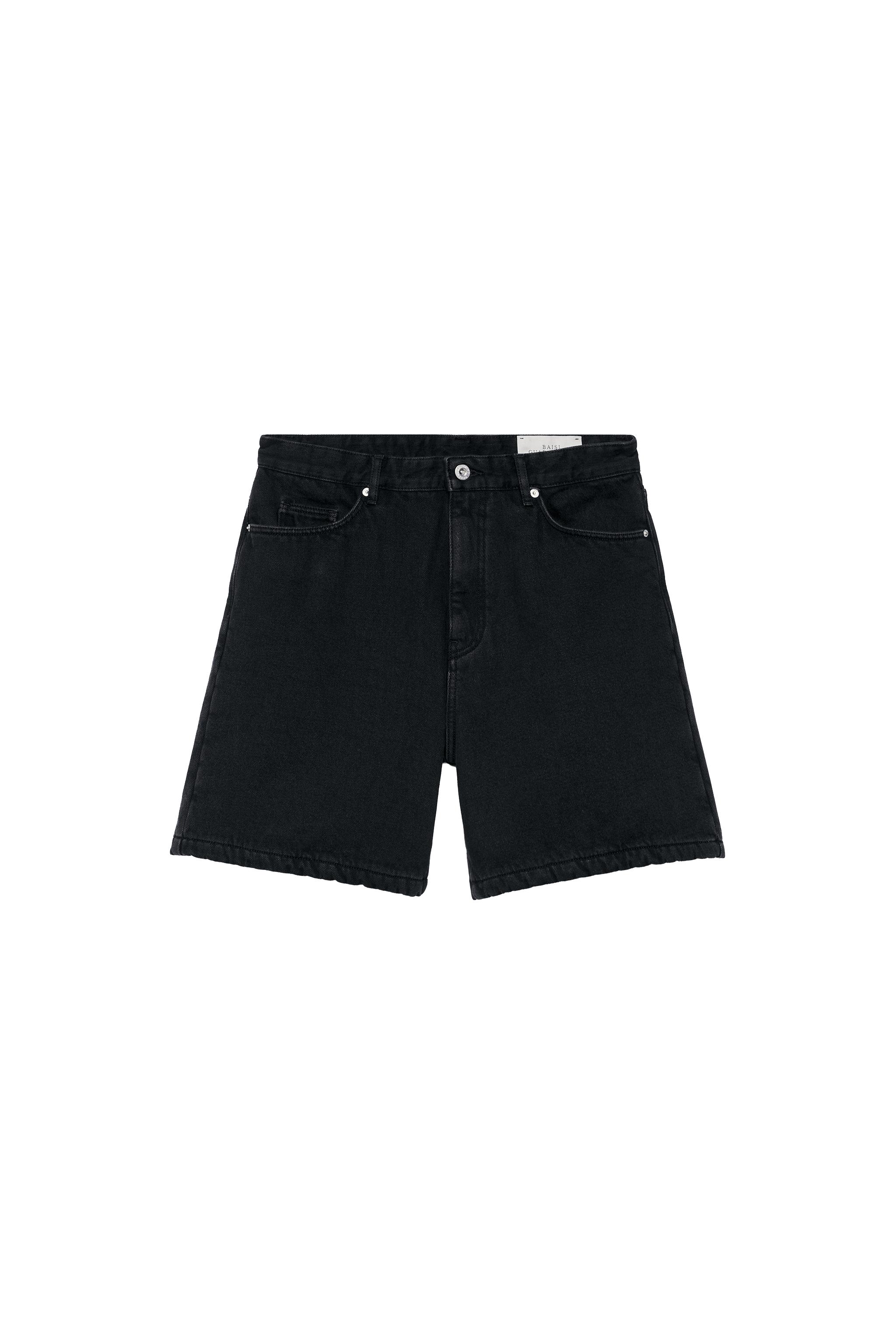 WIDE-FIT DENIM SHORTS