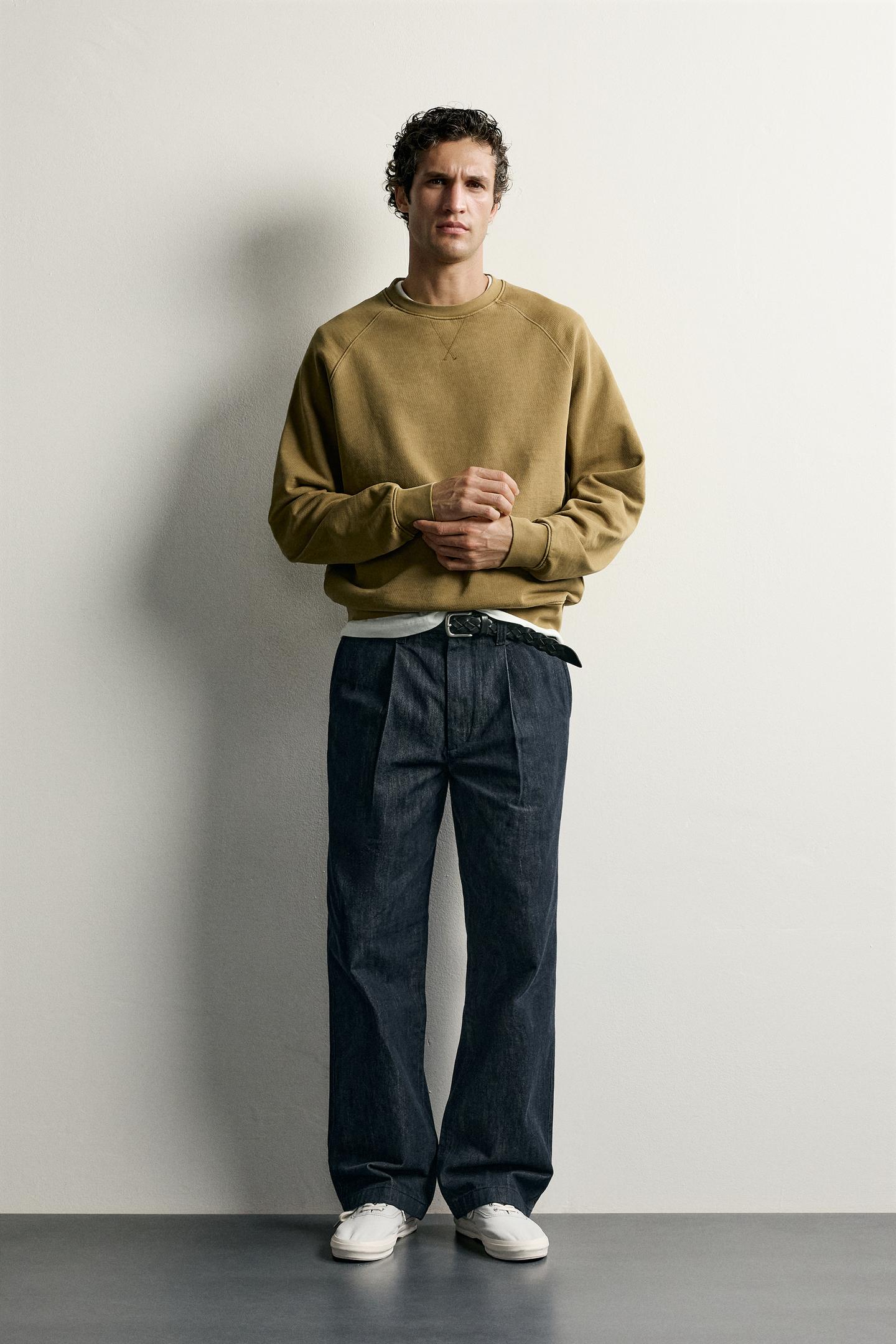 Мужские толстовки Zara Regular Fit Crew Neck, цвет: Оливковый зелёный — фото 1