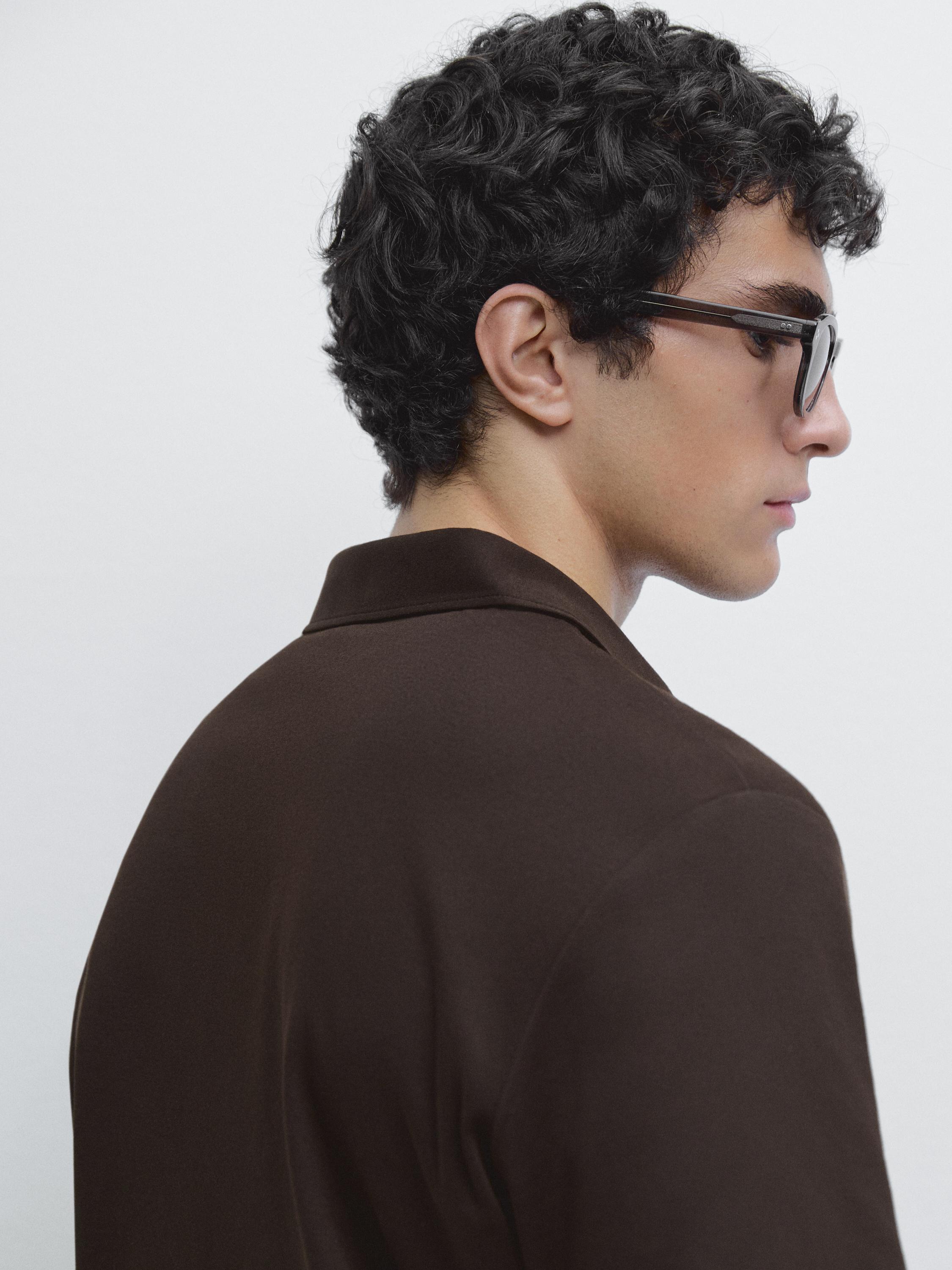 Short sleeve polo shirt with zip detail