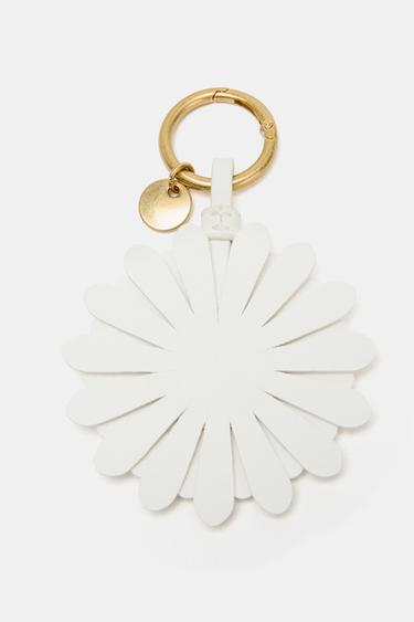 FLOWER CHARM - Yellow by Zara - Image 2