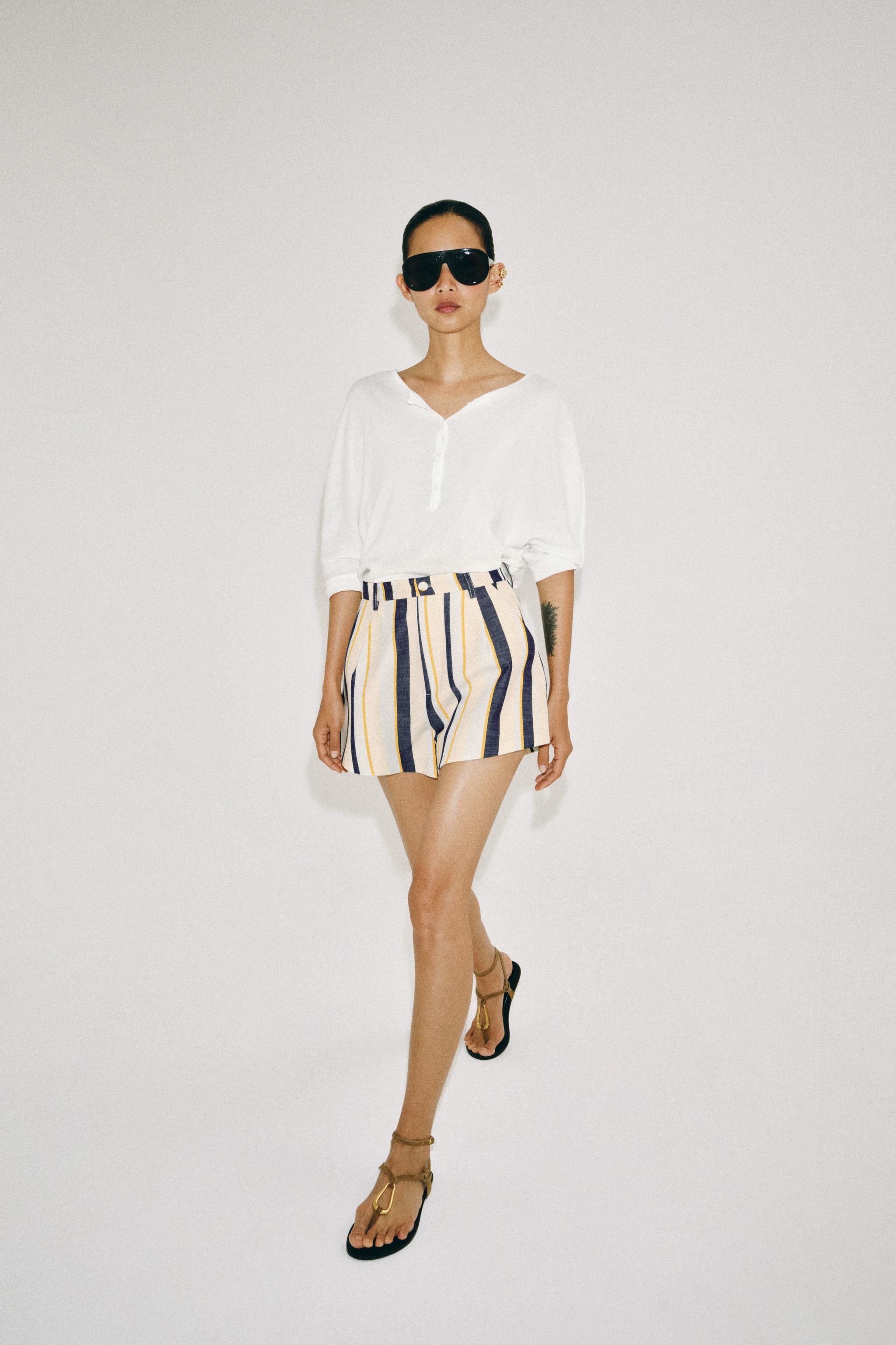 STRIPED PLEATED SHORTS ZW COLLECTION — Multicolored
