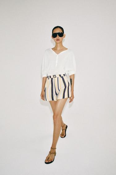 GESTREIFTE SHORTS MIT ZIERFALTEN ZW COLLECTION - Bunt von Zara