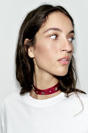 COLLAR CHOKER TEJIDO BRILLOS - Rojo de Zara - Imagen 0