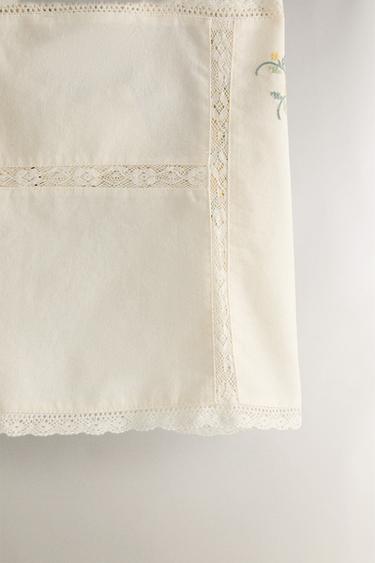 TOP COTON BRODERIES - Écru de Zara - Image 4