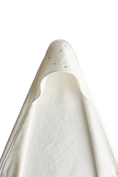 منشفة بغطاء للرأس للرضع بنجوم - أبيض مكسور الخاص بـ Zara