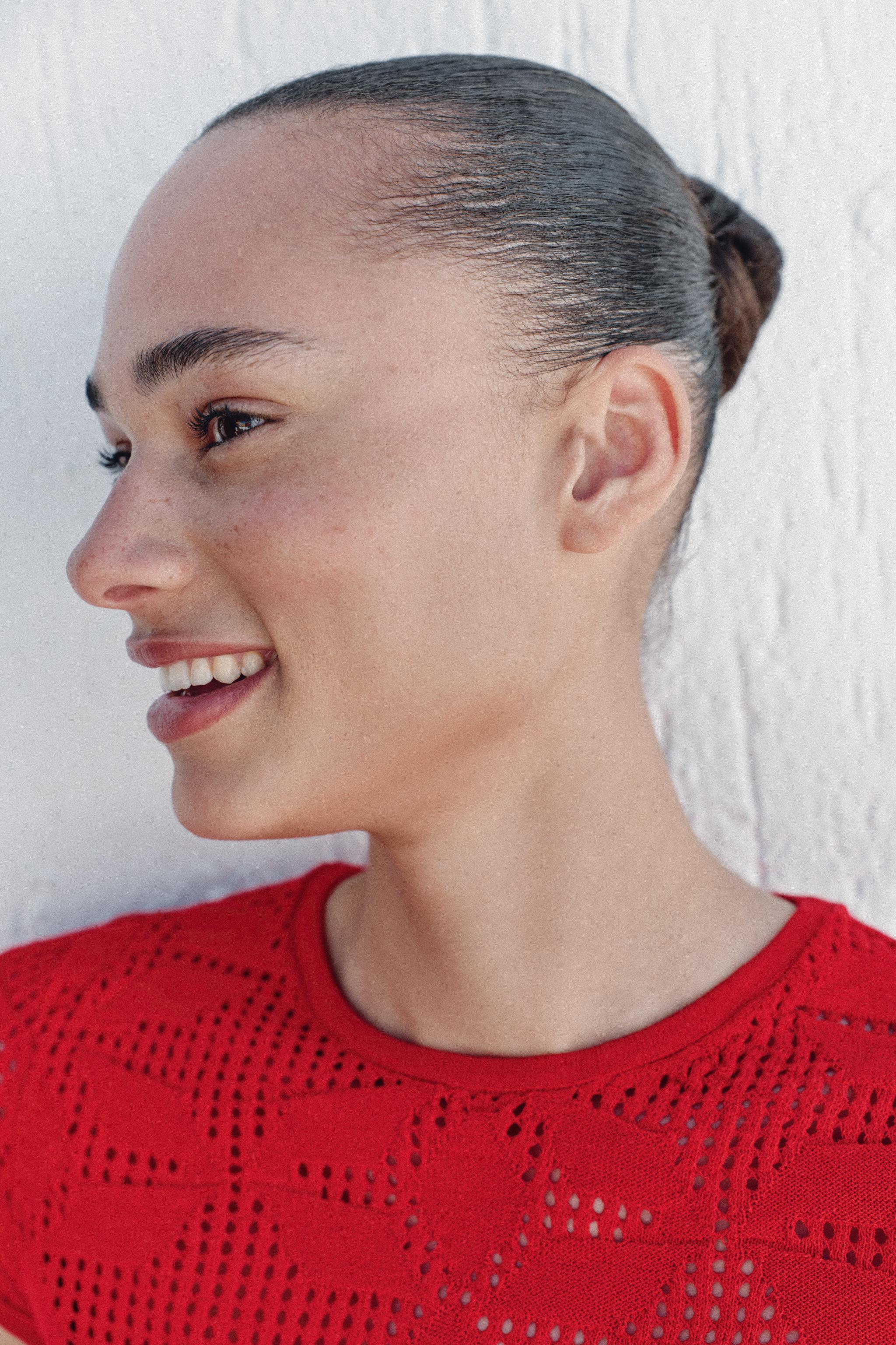 TEXTURED KNIT TOP