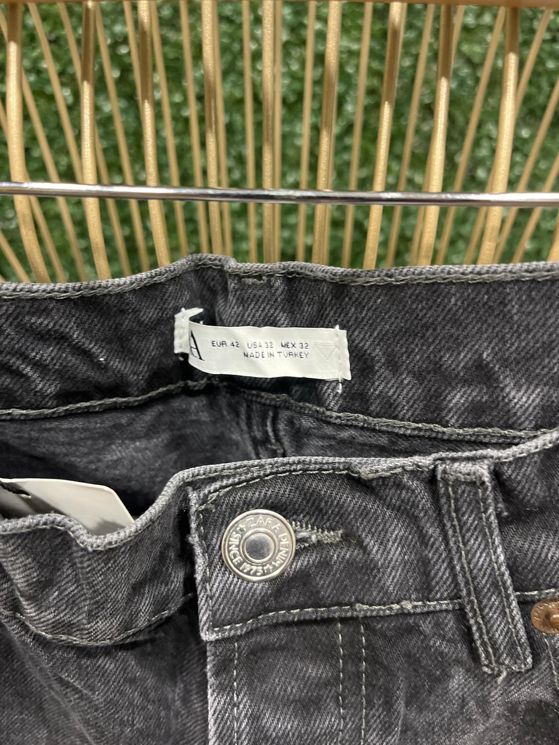 STRAIGHT FIT JEANS - Image 4