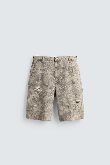 BERMUDY RELAXED FIT S ABSTRAKTNÍM POTISKEM A OPRANÝM VZHLEDEM - 026 od Zara