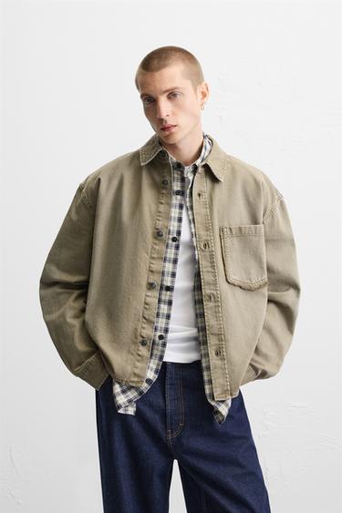 Estructura Confort Sobrecamisa ZARA Con Bolsillos Texturizados