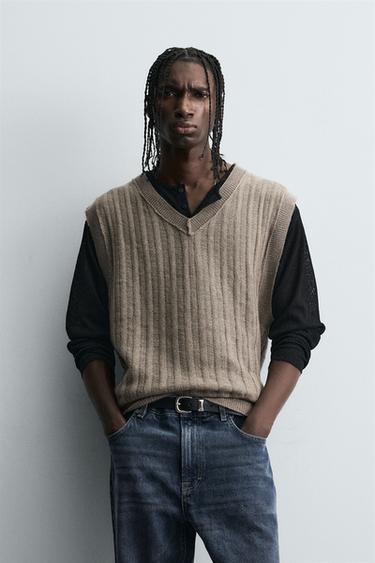 Zara REVERSIBLE KNIT INSIDE OUT EFFECT VEST - Sand
