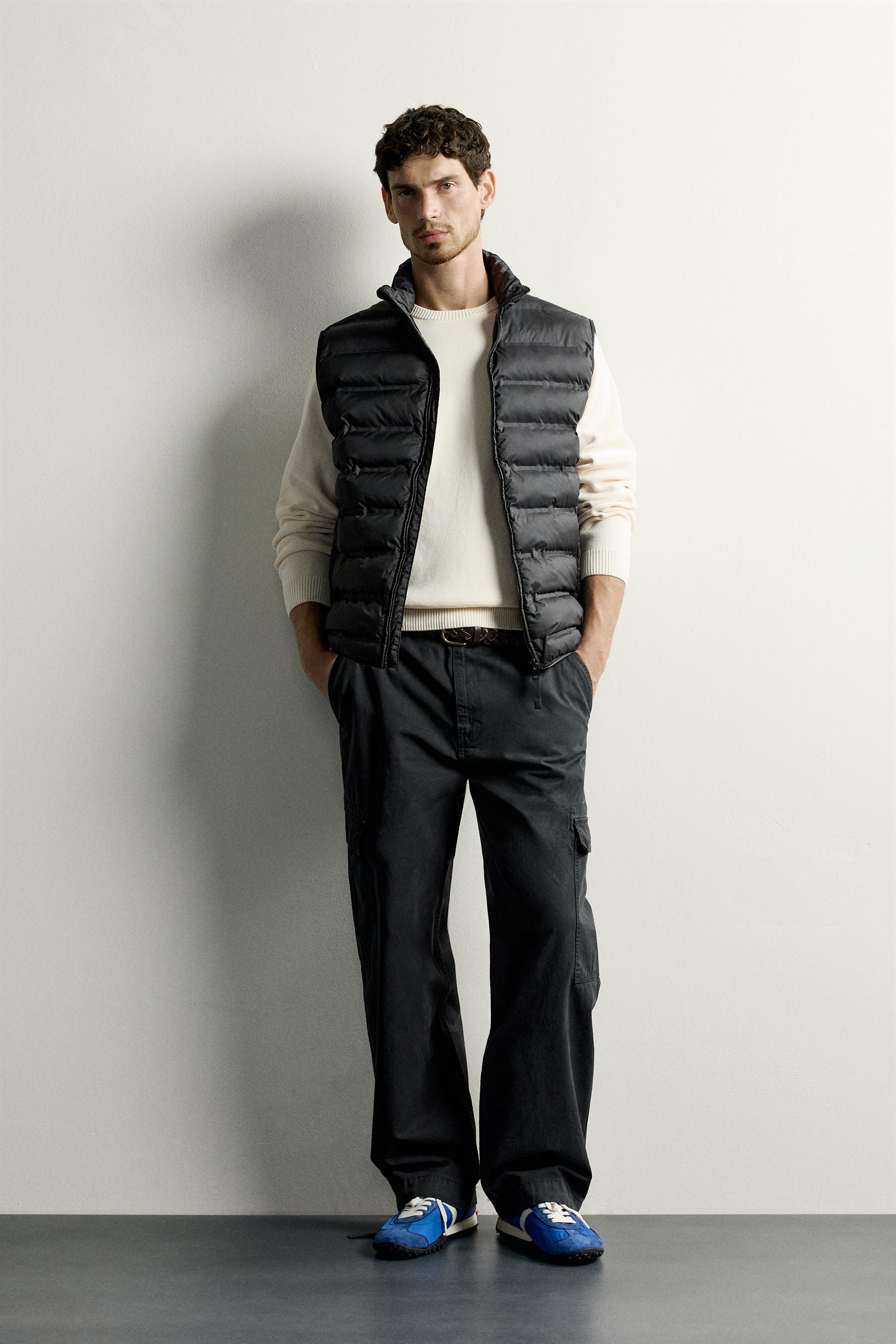 LIGHTWEIGHT WATER REPELLENT PUFFER VEST