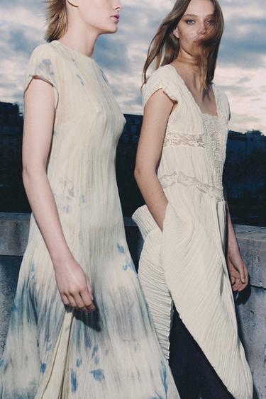 VESTIDO PLISADO ENCAJE ZW COLLECTION - Crudo de Zara