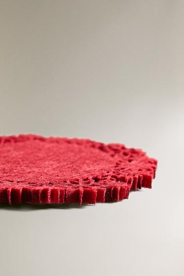 LOT DE SOUS-VERRES EN FEUTRE FLOCON DE NEIGE NOËL (LOT DE 6) - Rouge de Zara - Image 2