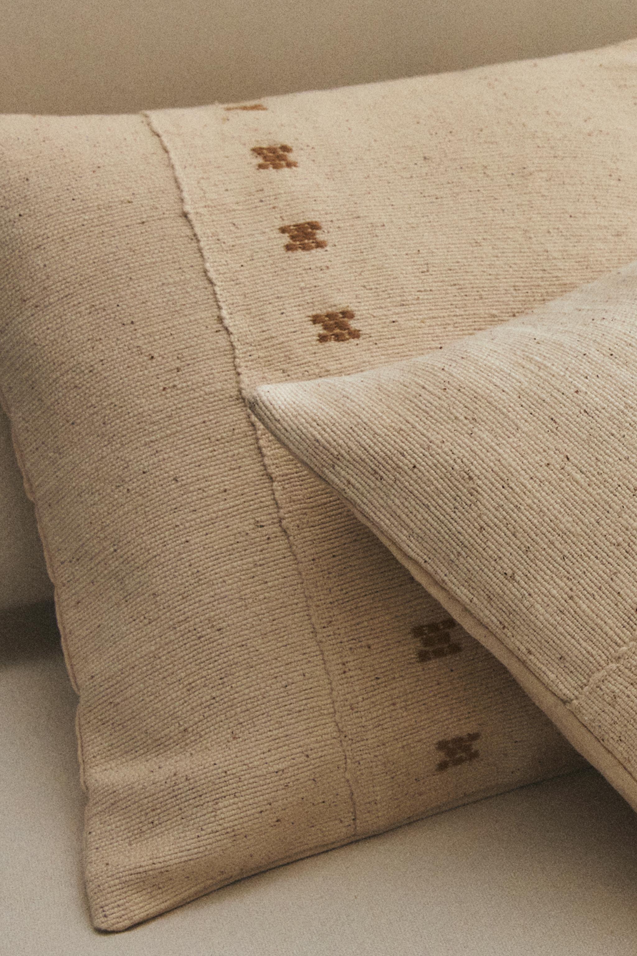 EMBROIDERED THROW PILLOW COVER