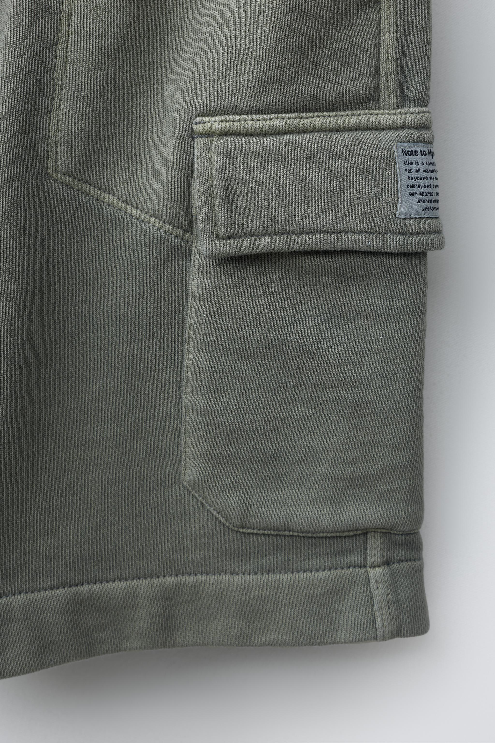PLUSH CARGO SHORTS
