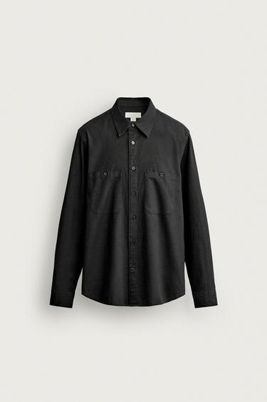 CAMISA REGULAR FIT BOLSILLOS - Negro de Zara