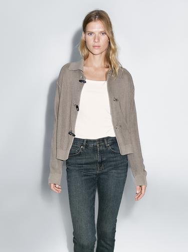 Jeans slim fit cropped tiro medio - 470 de Zara