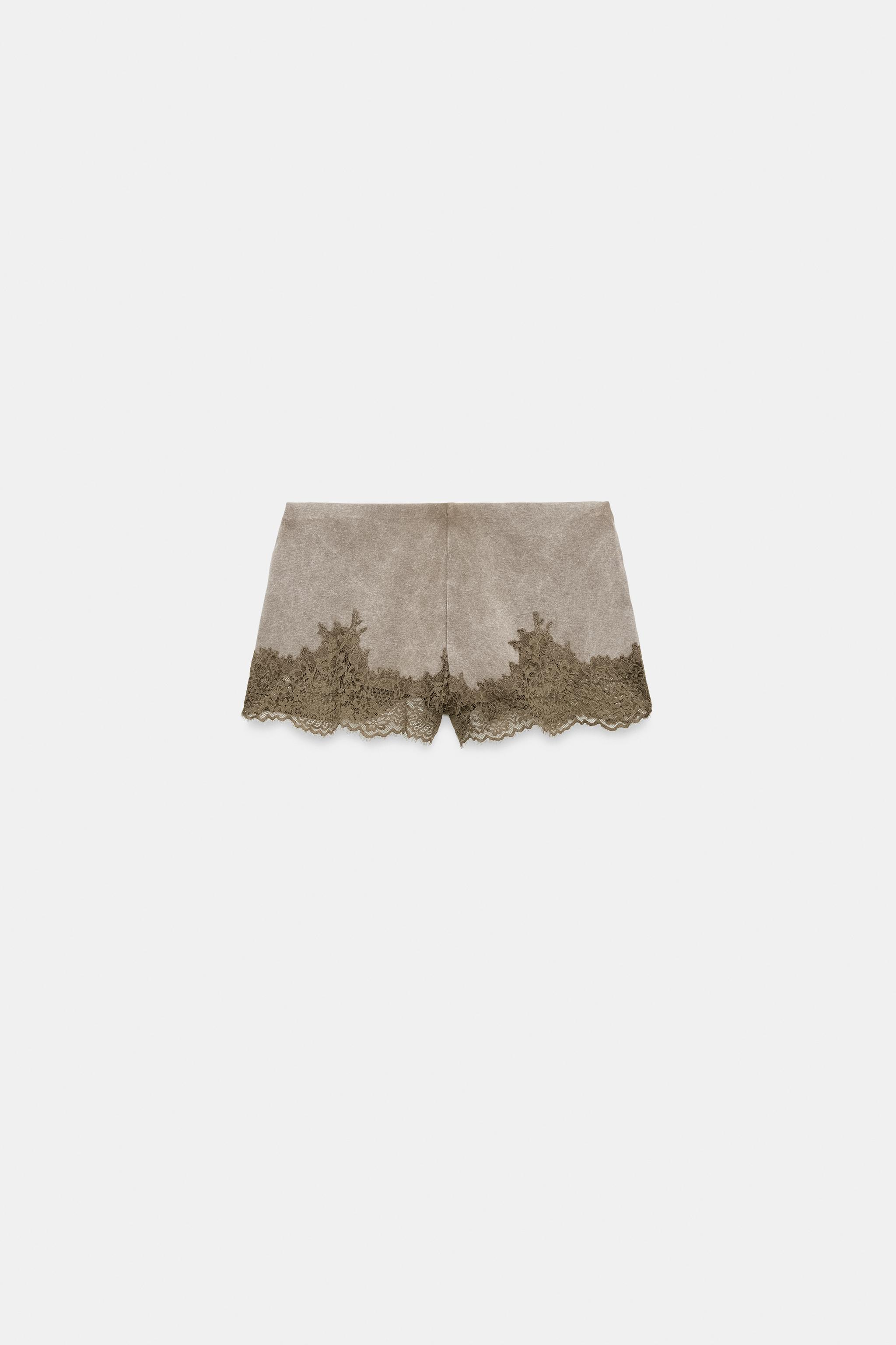 WASHED EFFECT LACE SHORTS