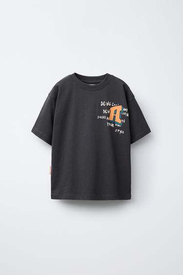 CAMISETA ESTAMPADA GRAFFITI - Antracita oscuro de Zara