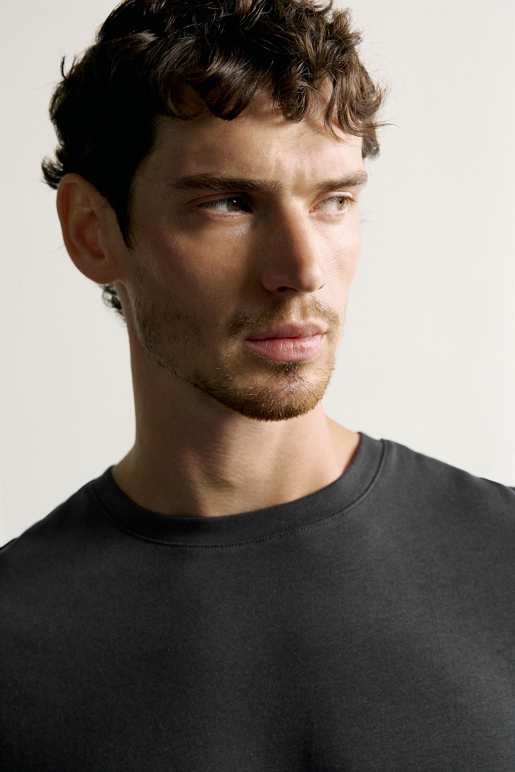 REGULAR FIT T-SHIRT