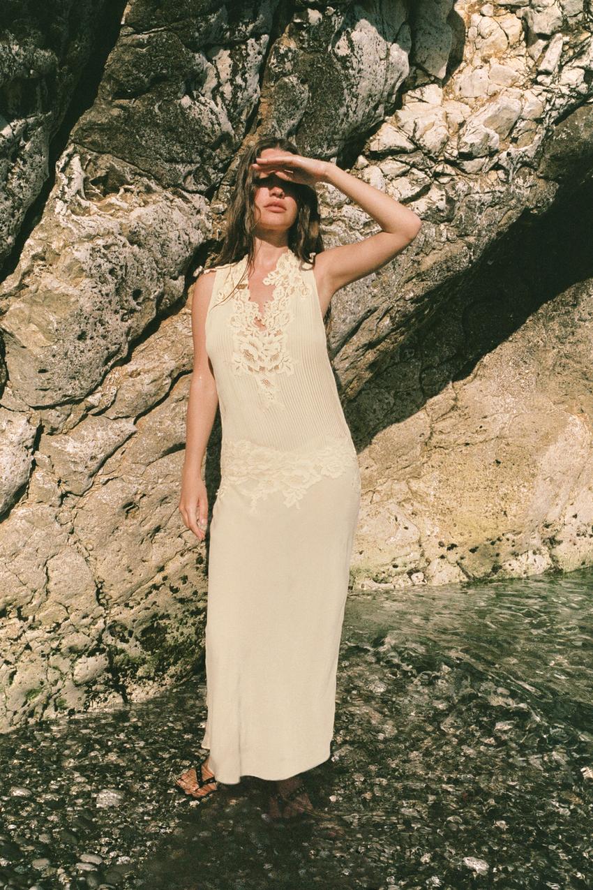 lace and chiffon wedding dress A-line Straps V Neck Open Back Chapel Lace Chiffon Wedding Dress