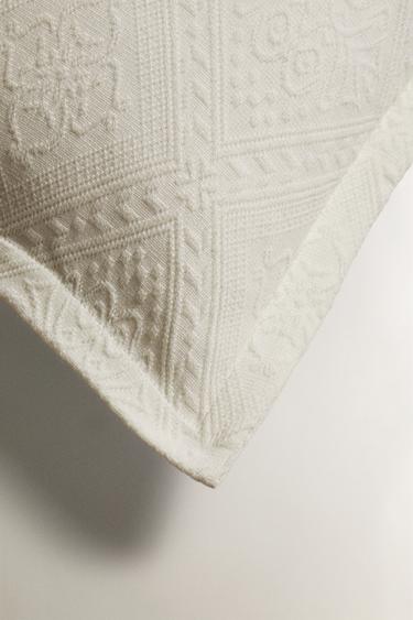 GEOMETRIC PATTERN CUSHION COVER - Beige by Zara - Image 1