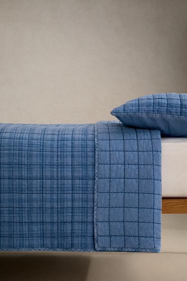 KIDS’ REVERSIBLE CHECK QUILTED BEDSPREAD - Blue by Zara - Image 2