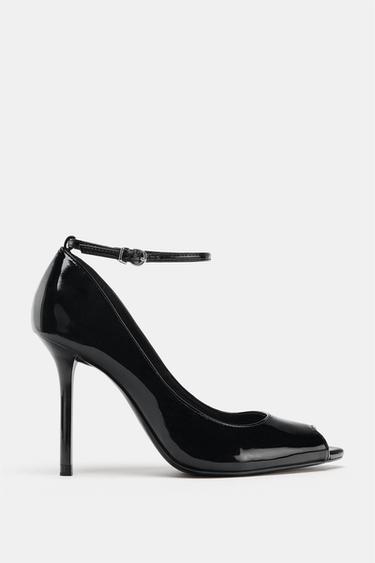 ZAPATO DE TACÓN EFECTO CHAROL - Negro de Zara