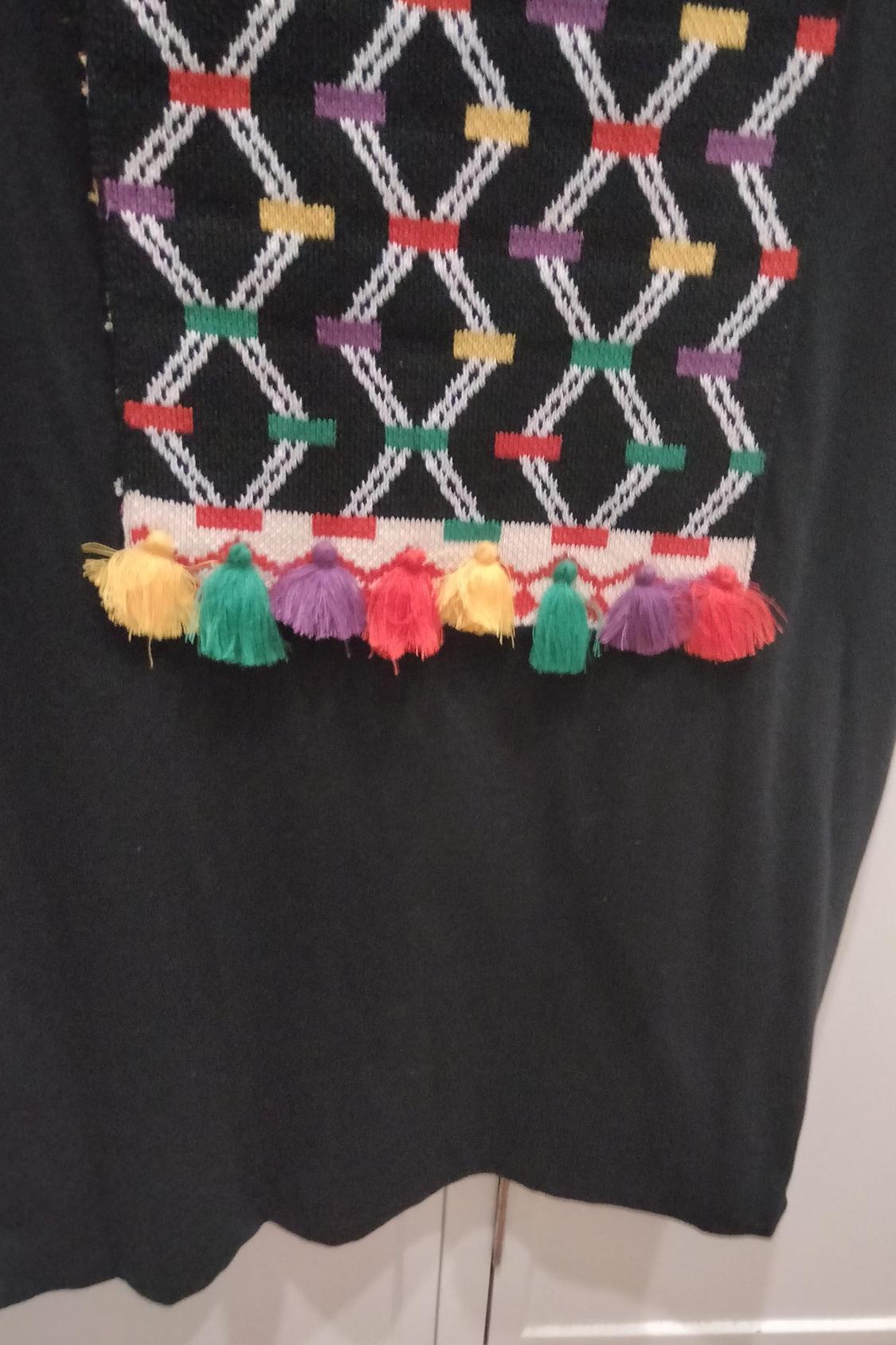 T-SHIRT WITH TRIBAL APPLIQUÉ - Image 3