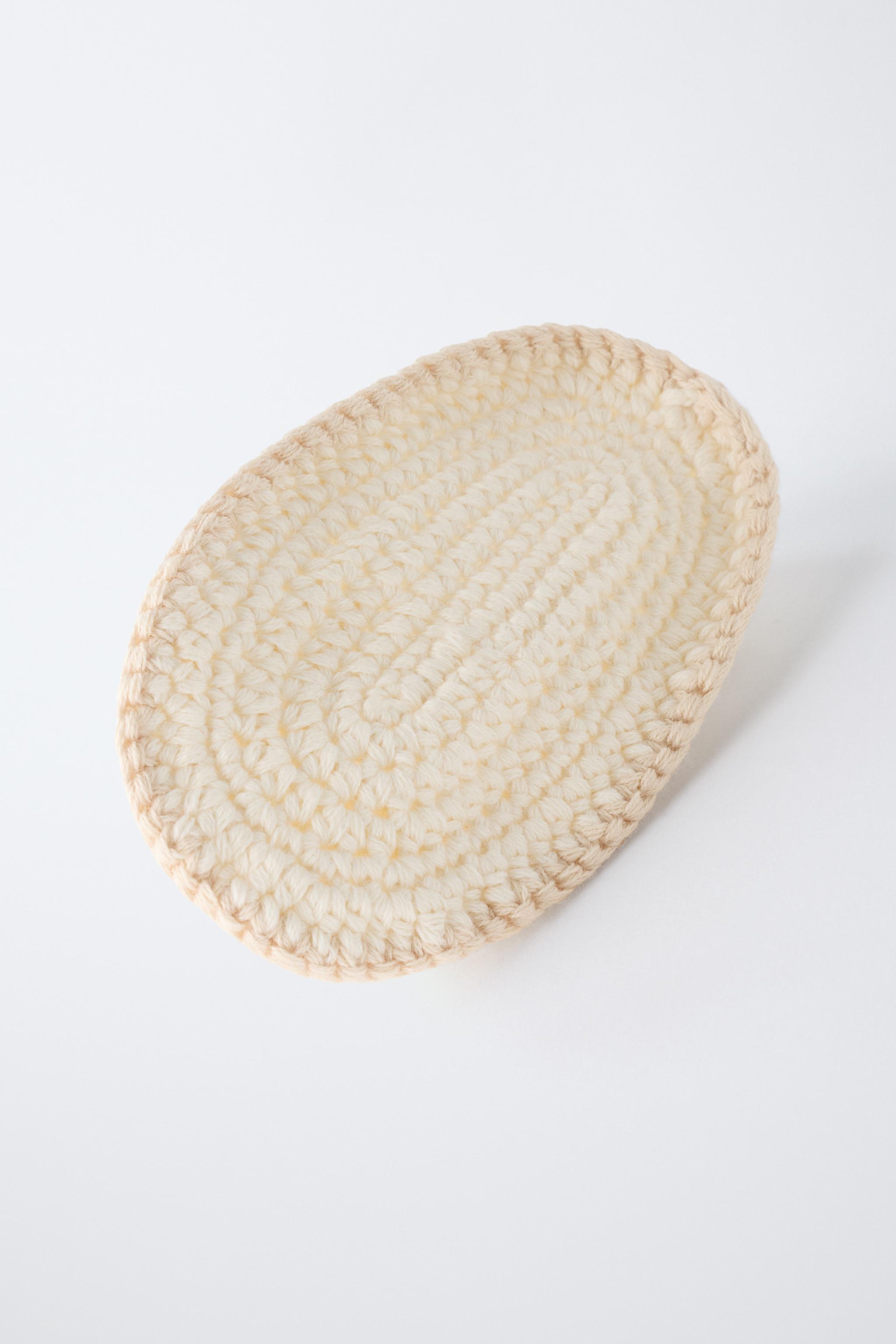 CHAUSSONS EN MAILLE
