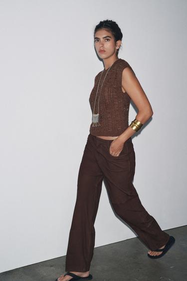 TOP PUNTO CINTAS - Marrón de Zara