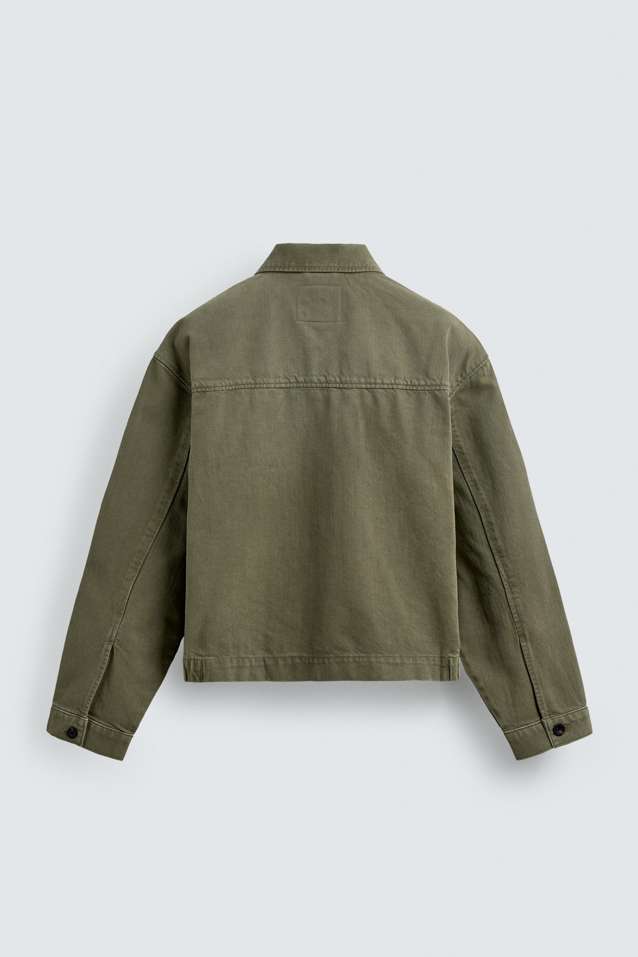 BLOUSON COURT COUPE AJUSTÉE AVEC PIÈCES