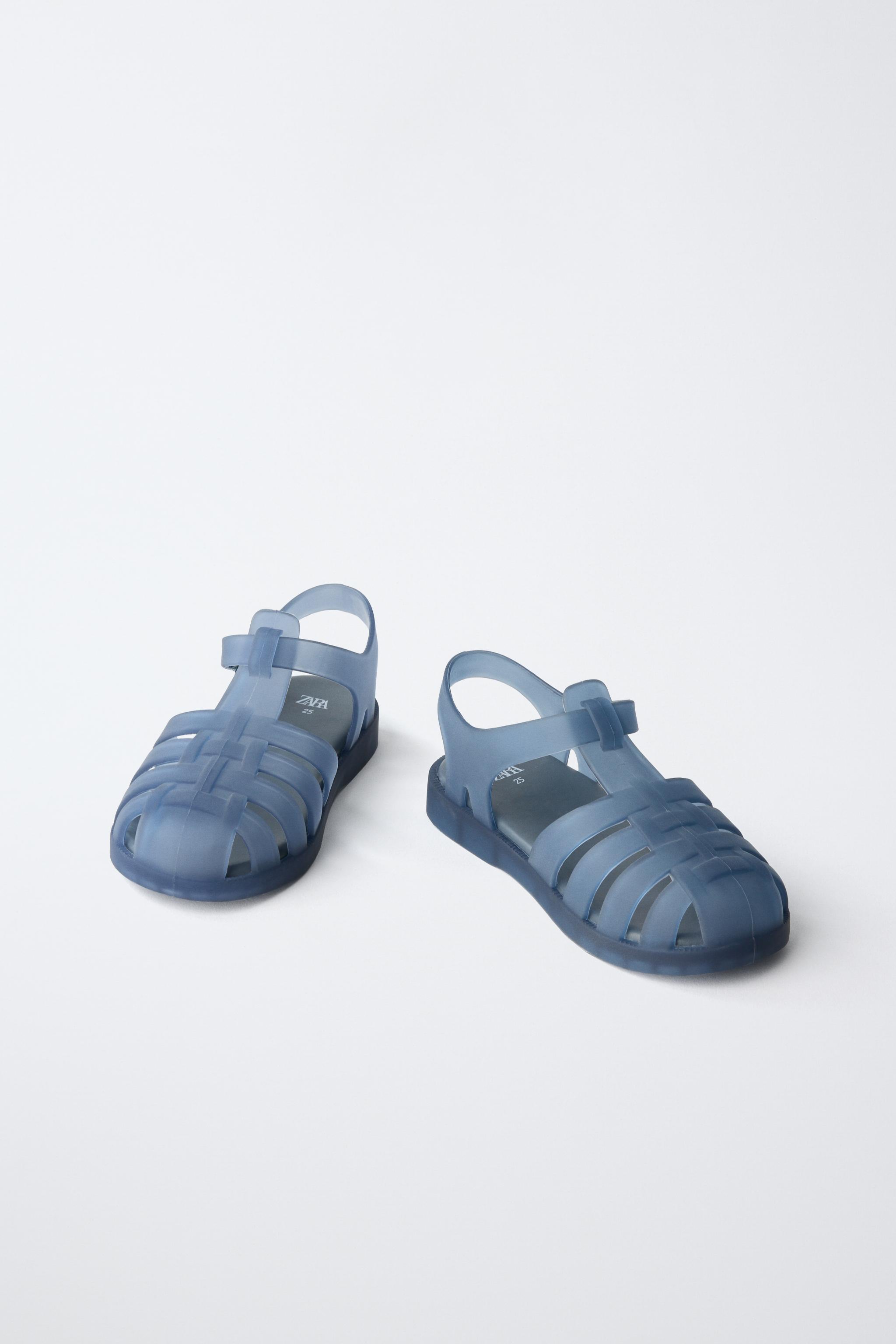RUBBERIZED STRAPPY FISHERMAN SANDALS