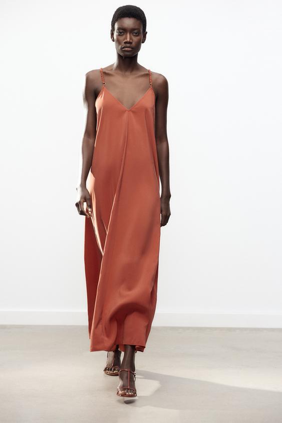 ROBE LONGUE À BRETELLES