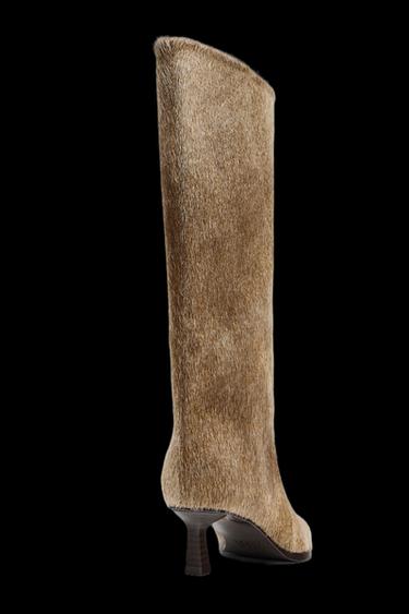 BOTA PIEL KITTEN - blanco de Zara