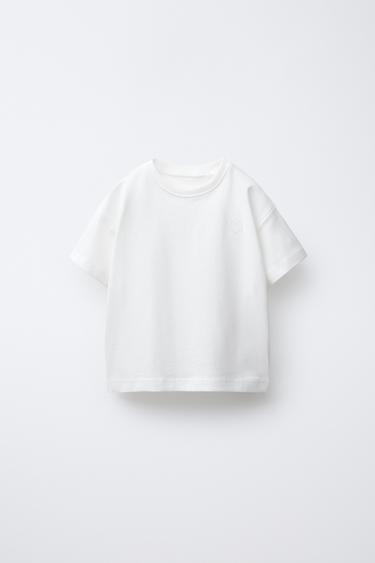 BASIC T-SHIRT WITH EMBROIDERED HEART - White by Zara