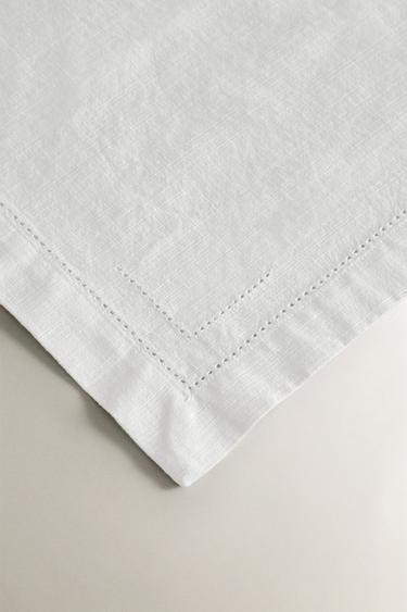 HEMSTITCHED COTTON NAPKINS (PACK OF 2) - White by Zara - Image 2