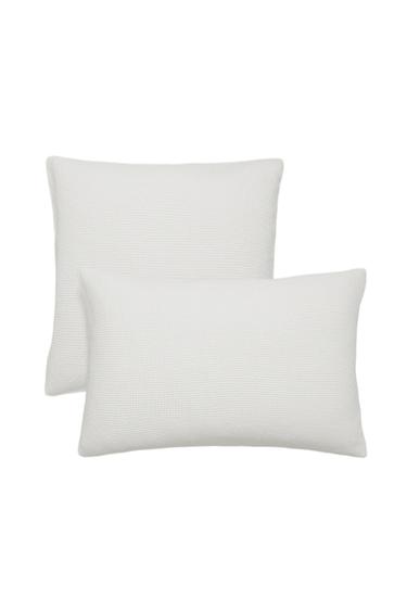 MINI WAFFLE-KNIT COTTON PILLOWCASE - White by Zara