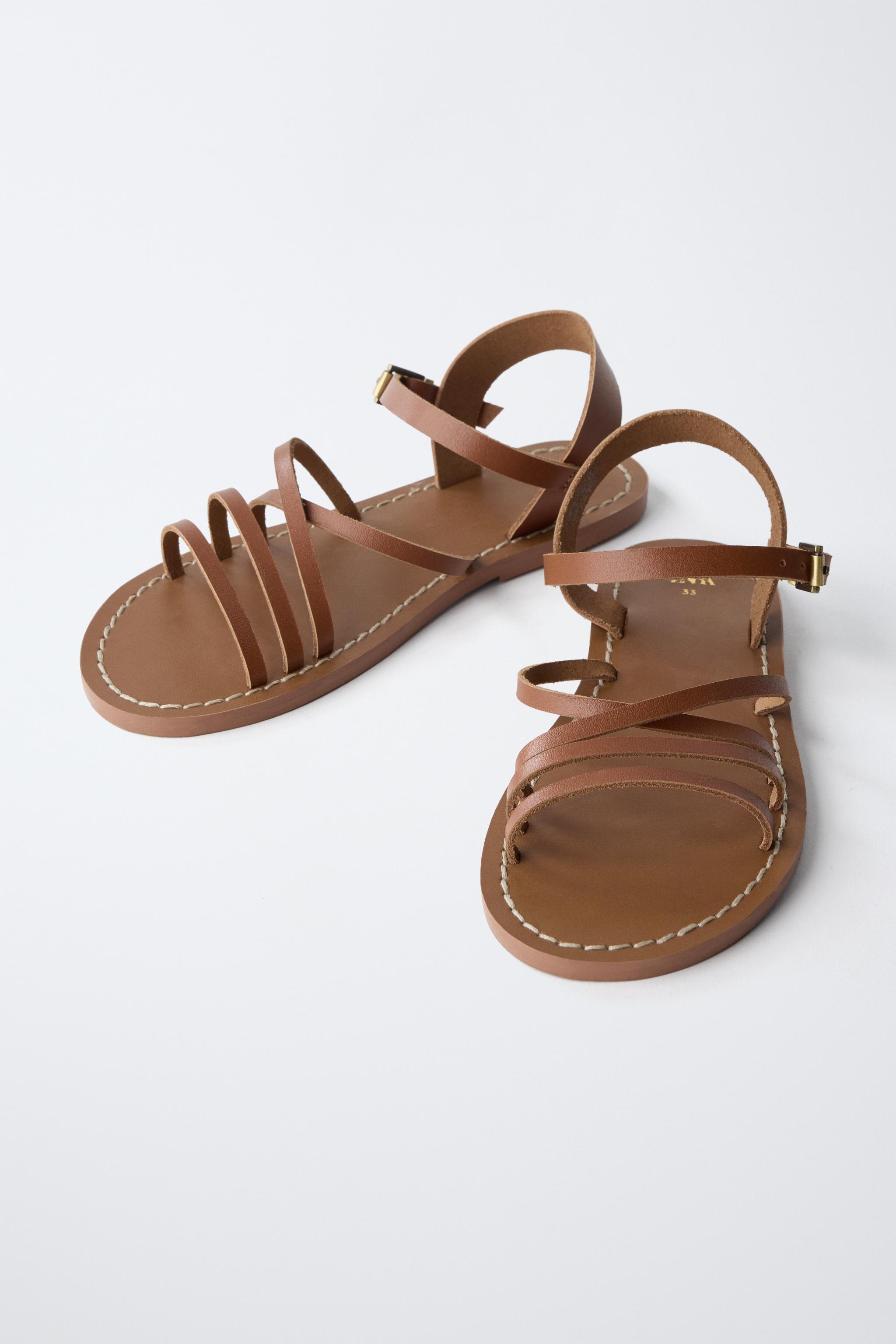 SANDALES EN CUIR À BRIDES