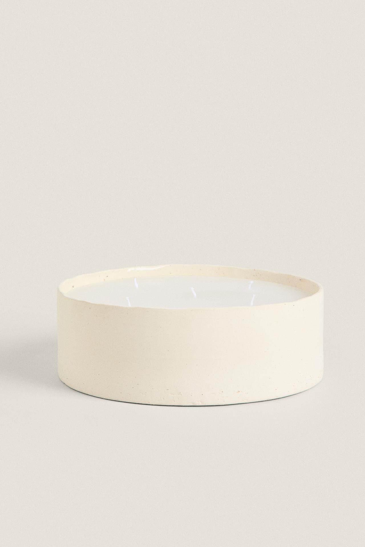 CERAMIC DECORATIVE CANDLE — White