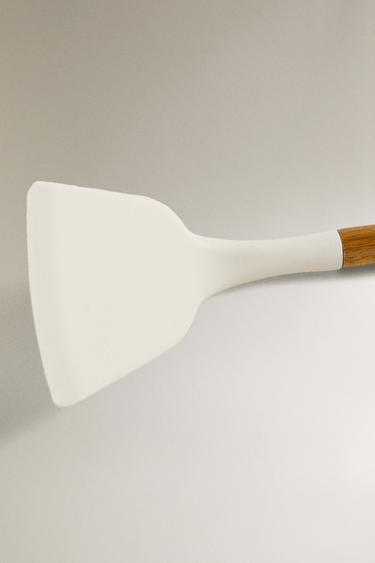SILICONE AND WOODEN SPATULA - Cream by Zara - Image 1