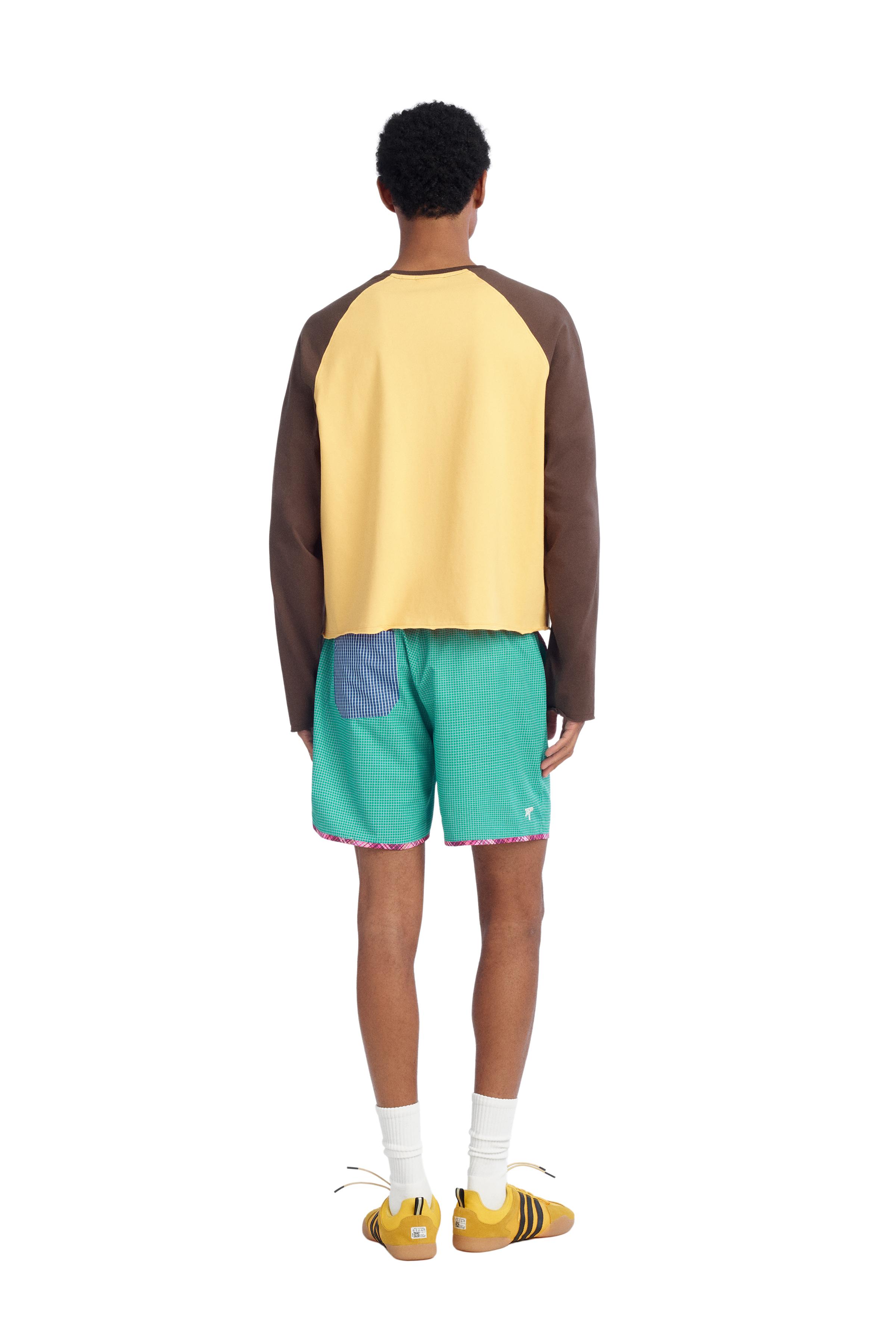 COLOR BLOCK CROPPED T-SHIRT — Khaki