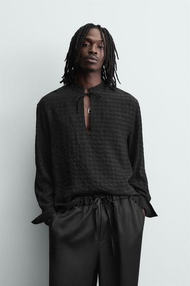 ПОЛО СОРОЧКА ЗІ СТРУМУЮЧОЇ ТКАНИНИ - Чорний Zara